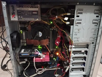 Pc desktop Asus ROG maximus formula + striker II Formula windows 7 + 10 pro - Immagine 1 di 4