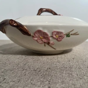 Vintage Peach Blossom Covered Casserole Metlox Poppy Trail 1950’s - Picture 1 of 11