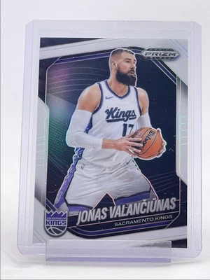 JONAS VALANCIUNAS 2024-25 PANINI PRIZM BLACK WHITE KINGS B /175 Q4193 - Image 1 of 2