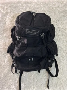 Oakley Tactical Field Gear Backpack Black Hiking Laptop Travel Day Bag Padded - Picture 1 of 11