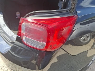 Used Right Tail Light Assembly fits: 2013 Chevrolet Malibu ECO quarter panel mou Foto 1 de 4