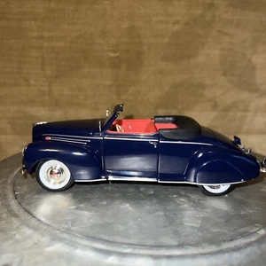 Signature (NMMM) 1939 Lincoln Zephyr Convertible Dark Blue Diecast 1/32 NOS - Picture 1 of 12