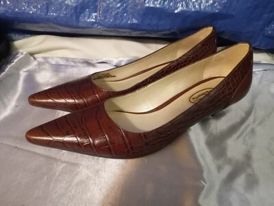 Talbots Brown Leather Kitten Heel Pumps Crocodile  Sz 8 1/2 AA  Brazil - Image 1 of 4
