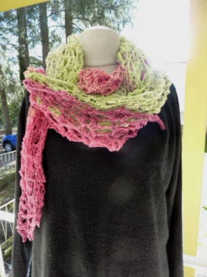 Selbstgehäkelt by Otto Selbstgemacht Tuch Stola farbverlauf 50/50 Frühling Pink - Bild 1 von 3