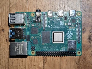 Raspberry Pi 4 Model B mit 1 GB RAM + 32GB SD-Karte Mit Raspberry Pi OS - Bild 1 von 5