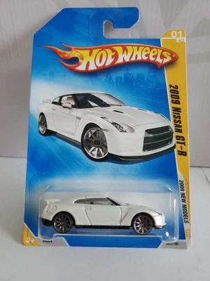 Nissan GT-R Hot Wheels 2009 nuevos modelos #1/42 2009 en blanco - 10 radios Foto 1 de 4