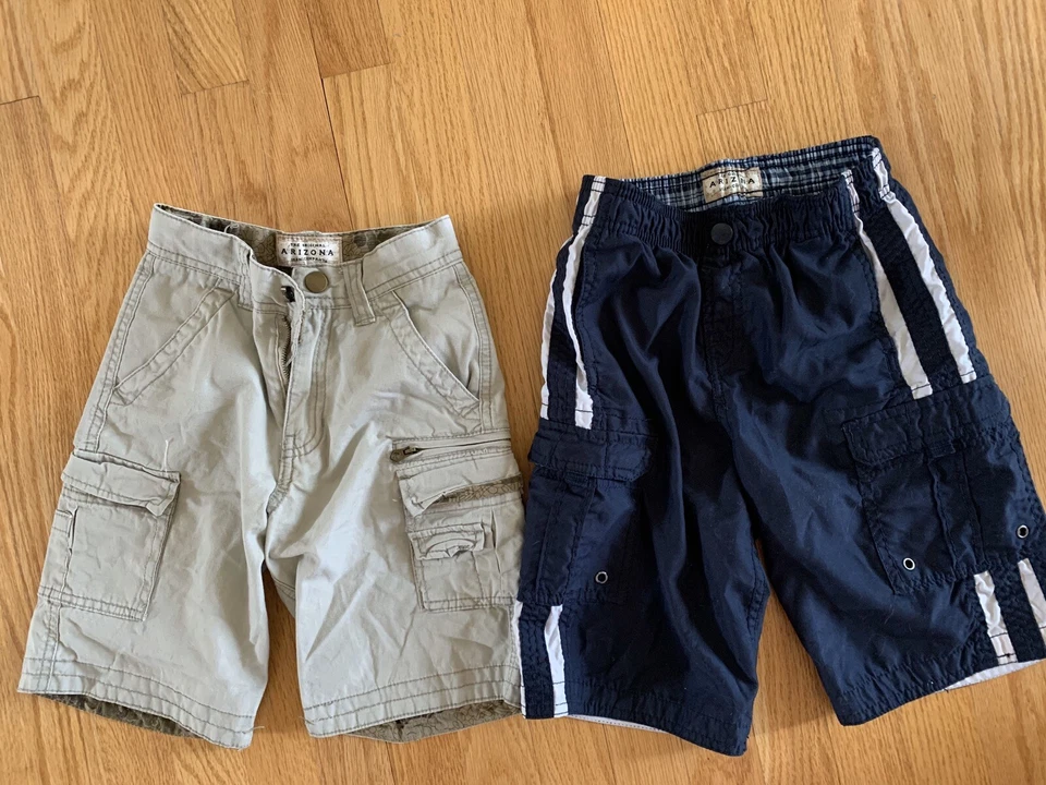 Lote de 2 shorts cargo Arizona Boys tamanho 7, cáqui, azul ótimo estado! - Imagem 1 de 4