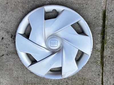 SEAT IBIZA 15" WHEEL TRIM X 1 HUB CAP GENUINE 6J0601147C CLIP ON TYPE  - Image 1 of 4