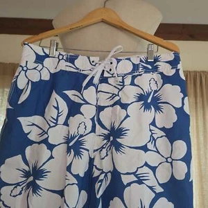 NUEVO - OLD NAVY - Para hombres Surf Hawaiano Floral Board SHORTS con inserción de malla - Talla - Imagen 1 de 6
