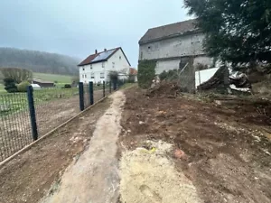 Fachwerkhaus in TOP Lage, zum renovieren oder abreisen - Bild 1 von 4