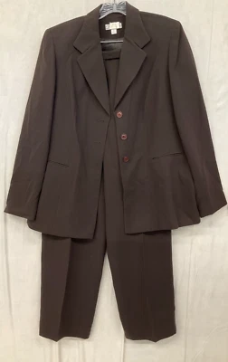 VESTIDO GRANERO - 2 PIEZAS PANTALONES Y CHAQUETA FORRADOS MARRÓN CHOCOLATE, TALLA 14 Foto 1 de 3