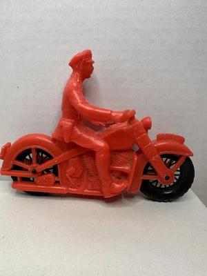 "Motocicleta de policía roja de plástico castaño rojizo vintage de los años 50 con conductor y ruedas negras 6""" Foto 1 de 4