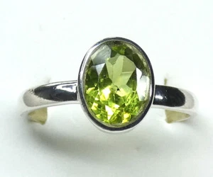Ring 925 Silber Gr 19,1 (60) mit ovalem, fac. Peridot - Olivin Originalbilder - Bild 1 von 14