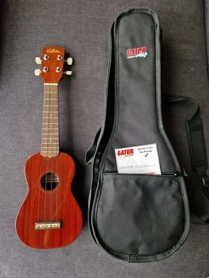 Aria AU-120 Ukulele And Case - Image 1 of 4