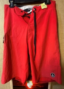 Volcom men’s red board shorts size 30 - Picture 1 of 3