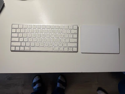 Apple A1535 Trackpad + A1644 Keyboard Combo - Image 1 of 4