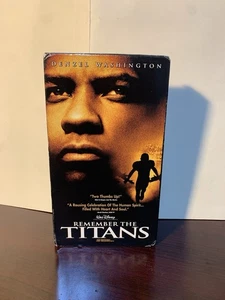 Remember The Titans", VHS Tape Denzel Washington - Picture 1 of 7
