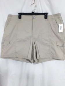 Pantaloncini cargo donna nuovi con etichette stile & Co. taglie forti con tasche medie - Foto 1 di 7