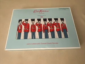 NEU Cath Kidston Paar Standard Kissenbezüge 200 Fadenzahl British Guards T32 - Bild 1 von 5