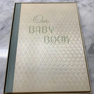 Libro de recortes de colección de 1940 Our Baby Book nombre sin rellenar en cubierta interior 12x9” Foto 1 de 4