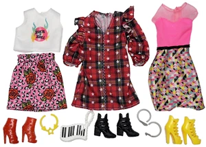 Barbie Puppe Outfit Menge Kleidung Schuhe Zubehör kariert Rock'n'Roll Leopard Rosen - Bild 1 von 1