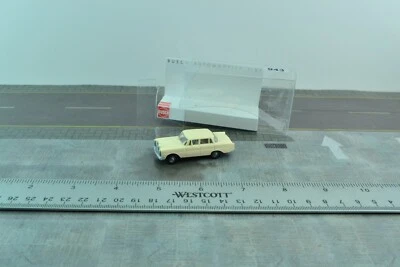 Coche limusina Busch Mercedes 220 crema escala HO 1:87 (HO943) Foto 1 de 2