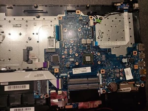 HP 17-Y SERIES LAPTOP MOTHERBOARD 856763-601 AMD E2-7110 CPU - Picture 1 of 4