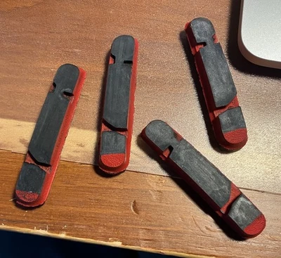 Juego de 4 pastillas de freno de llanta de carbono Campagnolo Foto 1 de 4