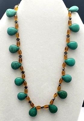Green Gemstone Amber Glass Beaded Necklace Teardrop Handcrafted Silver Tone - Image 1 of 4