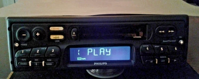 PHILIPS RC549 VINTAGE, RADIO, CASSETTE full logic, CD-CHANGER control only D2B - Immagine 1 di 4
