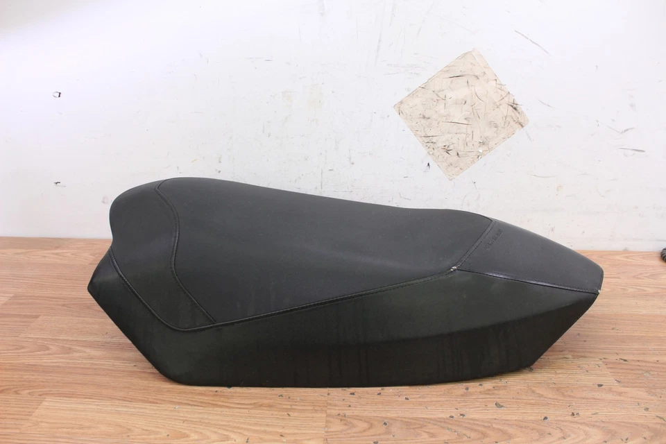 Sillín de asiento Ski-Doo Summit 800 XP 2008 Foto 1 de 4