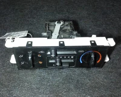 SUBARU FORESTER MK1 1997 - 2002 HEATER/AC CONTROLLER MANUAL 33897 - Image 1 of 2