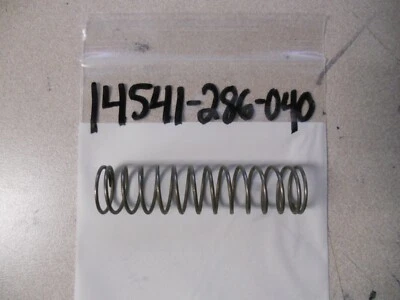 Muelle tensor Honda 68-73 CB350 CL350 69-72 SL350 14541-286-040 NUEVO DE STOCK Foto 1 de 2