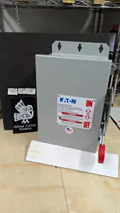 Eaton Interruttore di sicurezza pesante non fusibile 30A 600V 1 fase DH261UDK - Foto 1 di 6