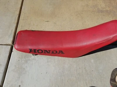 HONDA RED CR80 CR80R CR80RB CR85R CR85RB OEM SEAT SADDLE 77100-GBFH-8300 - Image 1 of 4