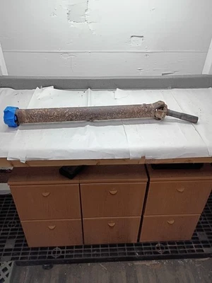 GMC Yukon XL 2000 5,3 L 4x4 eje de transmisión delantero Foto 1 de 4