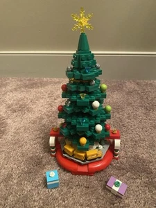 LEGO Seasonal: Christmas Tree (40338) Please Read Description - Picture 1 of 7