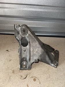 2007-2010 BMW X5 E70 3.0L Engine Mount Bracket Right Passenger Side 6777258 OEM - Picture 1 of 5