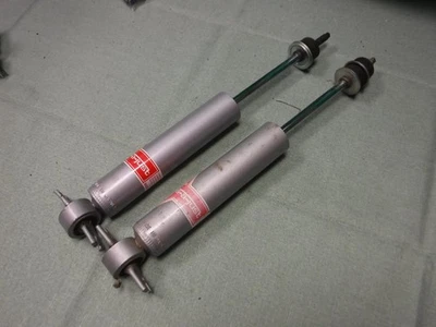 Par de amortiguadores delanteros KYB 1968 Oldsmobile 442 lado conductor y pasajero Gas-A-Just Foto 1 de 4