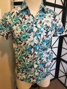 American Eagle men’s Short Sleeve Shirt Sm flowery - Picture 1 of 3