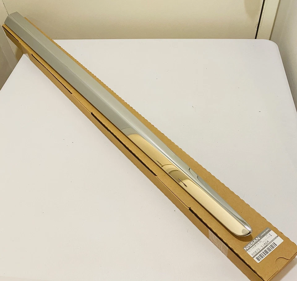 NUEVO GENUINO INFINITI JX35 2013 QX60 PUERTA DELANTERA DERECHA MOLDURA 80870-3JA0A Foto 1 de 2