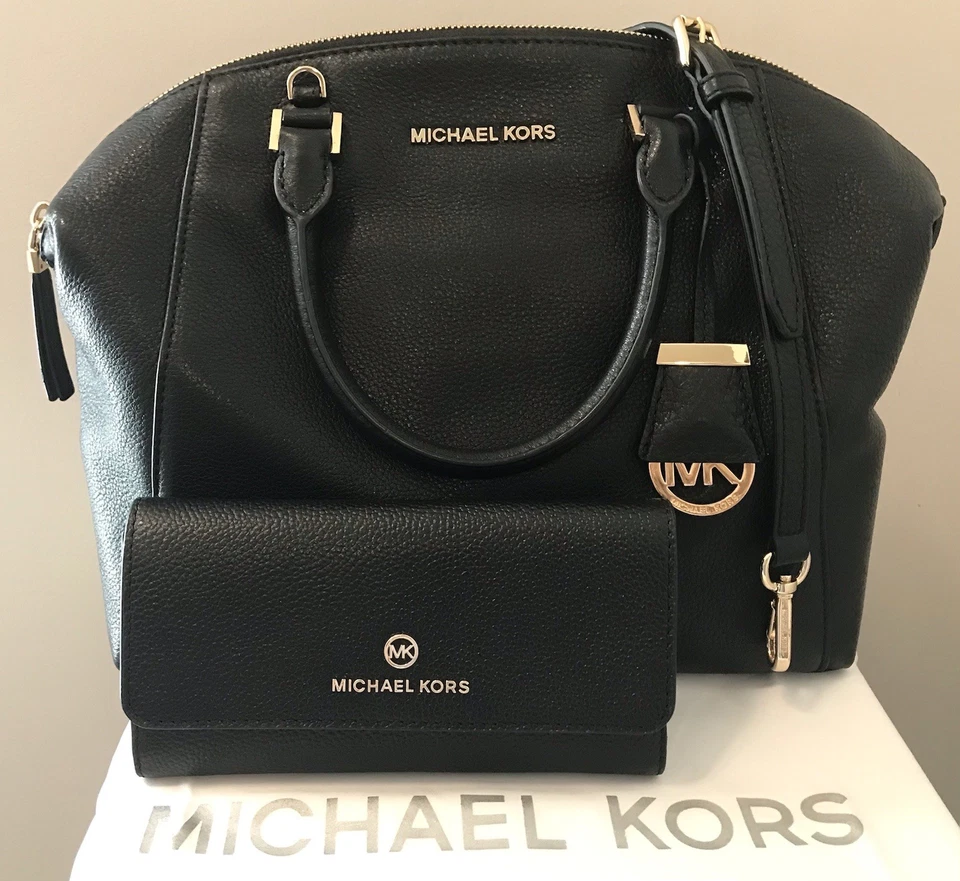 CARTERA MEDIANA DE CUERO MK RILEY negra/dorada. Correa bandolera y billetera grande 🎁 Foto 1 de 4