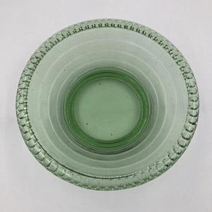 "Cuenco de vidrio vintage Green Depression con borde de cuentas - 8"" de diámetro" - Imagen 1 de 12