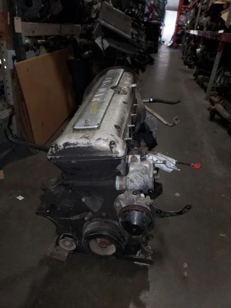 Jaguar XJ6 1995 OEM - Motor 6 cilindros - 6 cilindros 4,0 L Foto 1 de 1