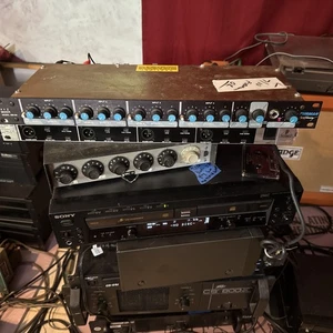 Furman MM-8A 4x2 Tested 4 Channel Mixer Preamp Rack Mounted Vintage - Picture 1 of 5