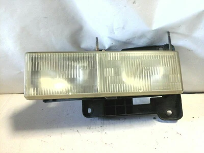 90-94 95 96 97 98 99 FARO CHEVY 1500 PICKUP L. 5,0L O 5,7L SOLO COMPUESTO Foto 1 de 4