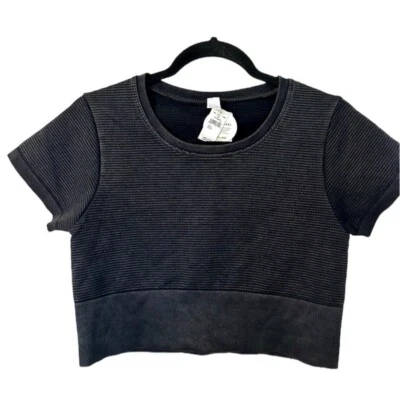 Top corto Offline by Aerie para mujer negro texturizado manga corta talla L nuevo con etiquetas Foto 1 de 4