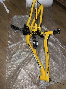Nuke Proof Scalp Downhill Frame 18”+ Hope Headset, Vivid R2c Shock, Saint Crank - Picture 1 of 23