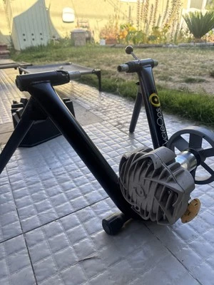 Saris Fluid2 Bike Trainer Stand Foldable Indoor EUC Missing Part No Box Read - Image 1 of 4