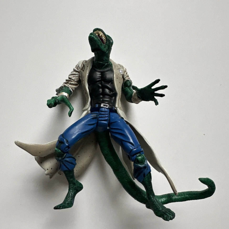 Figura Toy Biz Spiderman 1997 Marvel Lizard Dr. Curtis Connors 6" Foto 1 de 4